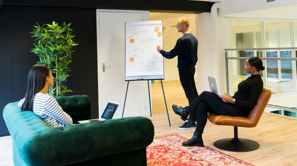 Découvrez les meilleurs cours en ligne pour maîtriser le code de la route