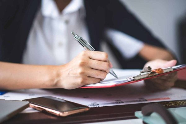 Traduction diplôme : rapide et certifiée à 28€